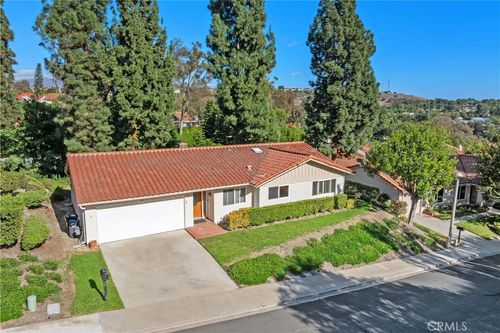 28252 Via Herrera, Mission Viejo, CA, 92692-1721 | Card Image