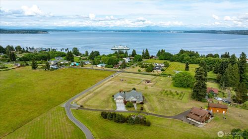 4764 Black Walnut Ter, Clinton, WA, 98236-5500 | Card Image