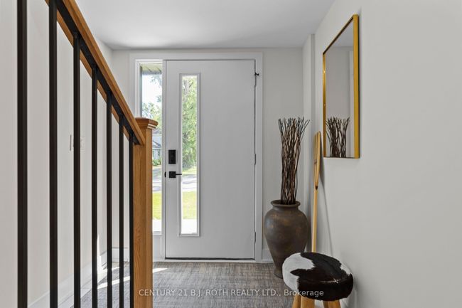 8 Bru Lor Lane, House attached with 3 bedrooms, 3 bathrooms and 1 parking in Orillia ON | Image 5