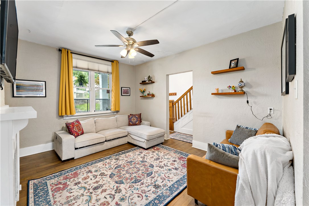 Residential in Mt Washington 4