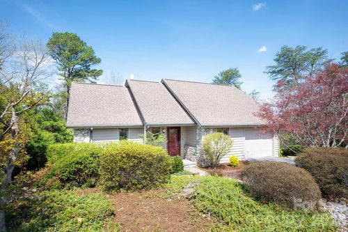 4 Zachary Ridge Rd, Asheville, NC, 28804-9795 | Card Image