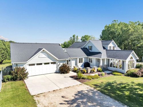 N3433 Sleepy Hollow Road, MONTPELIER, WI, 54216 | Card Image
