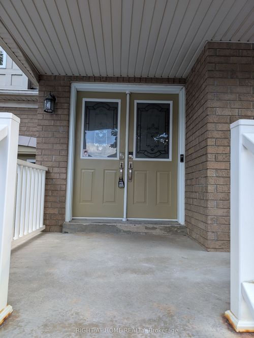 158 Hollywood Hill Cir, Woodbridge, ON, L4H2P2 | Card Image
