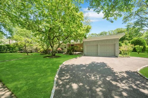 37 Somerset Dr S, Great Neck, NY, 11020-1821 | Card Image