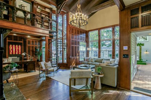 2916 Sale St, Dallas, TX, 75219-4927 | Card Image