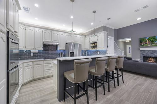 17060 Upper Bay Rd, Addison, TX, 75001-5044 | Card Image