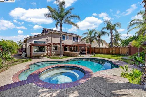 5457 Field Brook Ct, Antioch, CA, 94531-7478 | Card Image