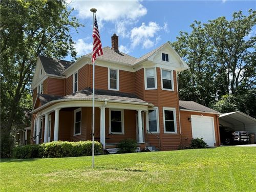 619 N 10th St, Atchison, KS, 66002-1747 | Card Image