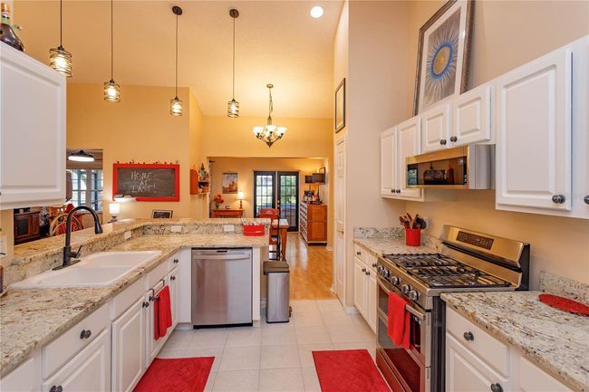 Plenty Of Counter Space and Cabinet Storage | Image 14