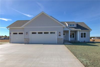 3592 114th Street, House other with 5 bedrooms, 3 bathrooms and null parking in Chippewa Falls WI | Image 1