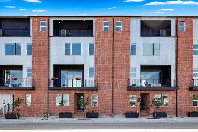 213 Carroll St, Townhouse with 3 bedrooms, 4 bathrooms and null parking in Fort Worth TX | Image 14