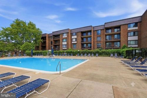 101-100 Roberts Ln, ALEXANDRIA, VA, 22314-4619 | Card Image