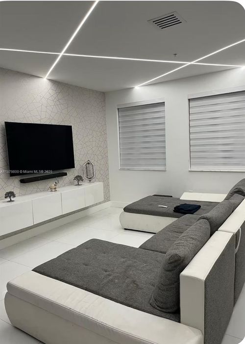 apt-101-6453 Nw 102nd Path, Doral, FL, 33178-4703 | Card Image