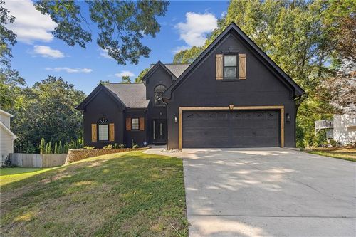 6224 Germantown Dr, Flowery Branch, GA, 30542-5631 | Card Image