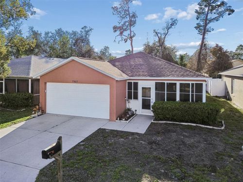 7917 Chadwick Dr, New Port Richey, FL, 34654-6069 | Card Image