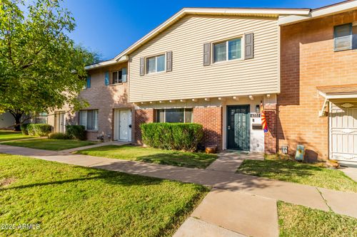 4537 N 17th Ave, Phoenix, AZ, 85015-3812 | Card Image