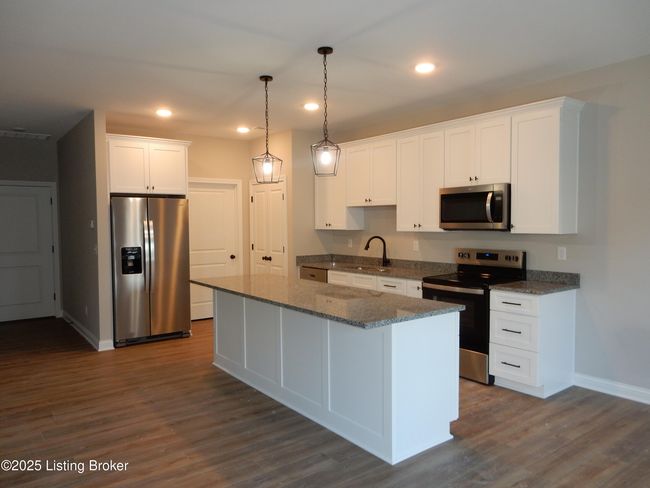 195 Bullitt Creek Dr, Condo with 2 bedrooms, 2 bathrooms and null parking in Shepherdsville KY | Image 7