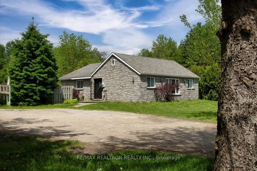 56 Brentwood Rd, Angus, ON, L0M1B2 | Card Image