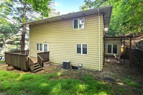 8 Harvest Ct, Monsey, NY, 10952-2945 | Card Image