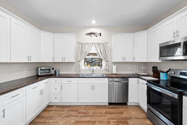 574 N Canal Dr, House other with 2 bedrooms, 2 bathrooms and 4 parking in Port St. Joe FL | Image 38