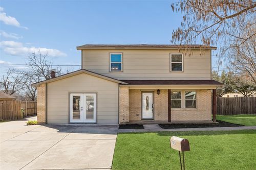 7005 Green Ridge Trl, North Richland Hills, TX, 76182-3300 | Card Image