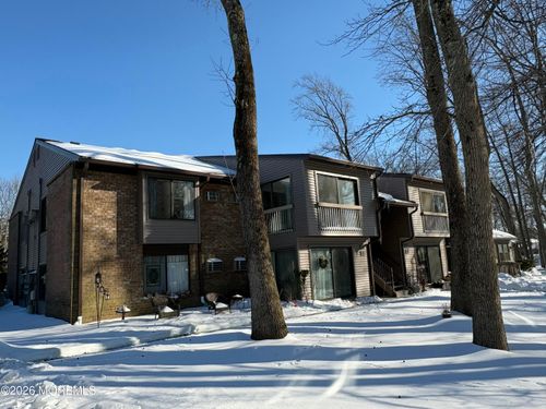 15 Lexington Ct, Red Bank, NJ, 07701-5456 | Card Image