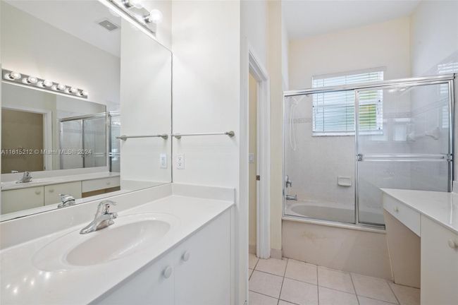 1107 Ne 37th Pl, House other with 5 bedrooms, 3 bathrooms and null parking in Homestead FL | Image 16