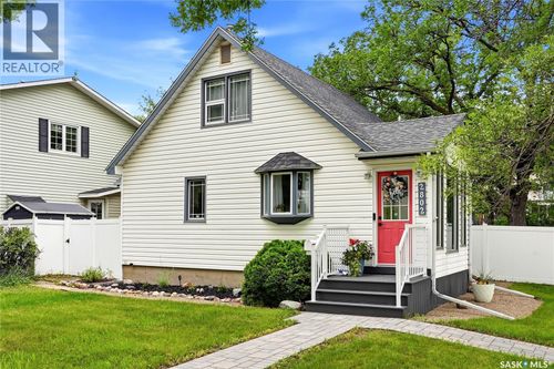 2802 Montague St, Regina, SK, S4S1Z2 | Card Image