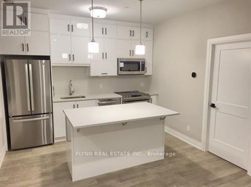 221-3265 Carding Mill Trail, Oakville, ON, L6M5P7 | Card Image