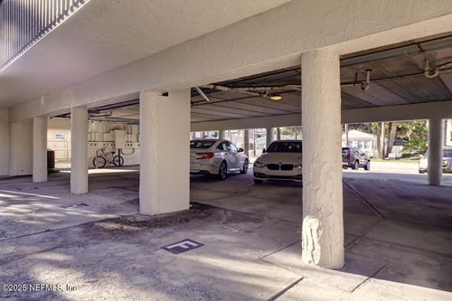 f-400 1st St S, Jacksonville Beach, FL, 32250-6756 | Card Image