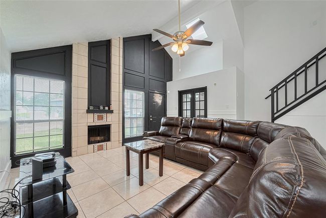 19906 Rising Star Dr, House other with 3 bedrooms, 2 bathrooms and 2 parking in Humble TX | Image 12