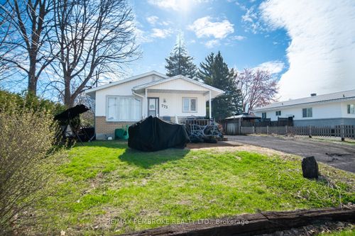 773 Leahey St, Pembroke, ON, K8A1B5 | Card Image