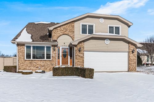 8732 W Surrey Park, Palos Hills, IL, 60465-1192 | Card Image