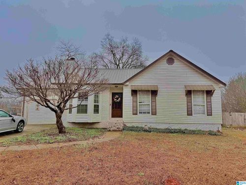 8425 Lanewood Cir, Leeds, AL, 35094-7905 | Card Image