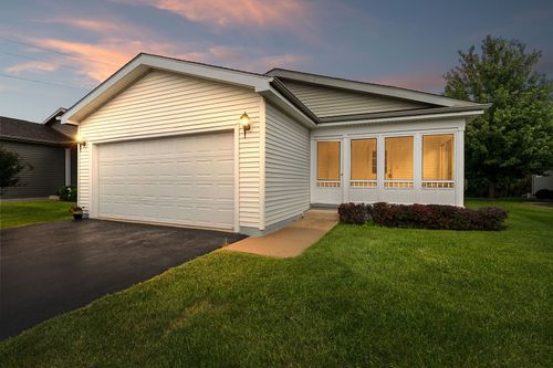 1403 Equestrian Dr, Grayslake, IL, 60030-4603 | Card Image