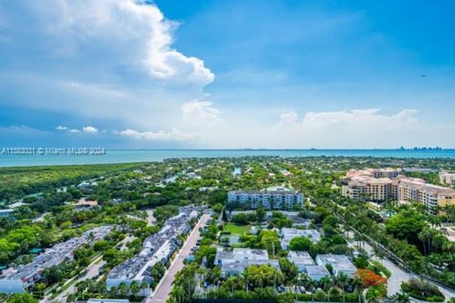 APT-23B - 881 Ocean Dr, Condo with 2 bedrooms, 2 bathrooms and null parking in Key Biscayne FL | Image 33