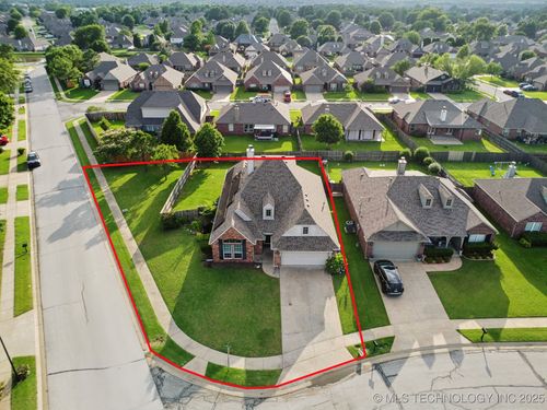 4770 S 204th East Ave, Broken Arrow, OK, 74014-8822 | Card Image