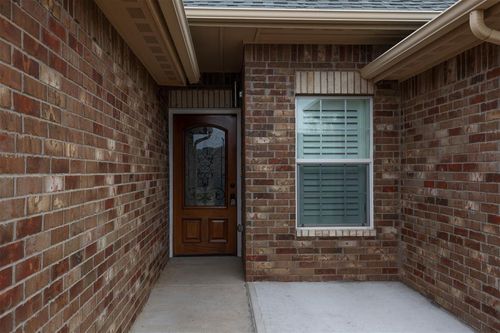 12405 Sw 7th St, Yukon, OK, 73099-6143 | Card Image