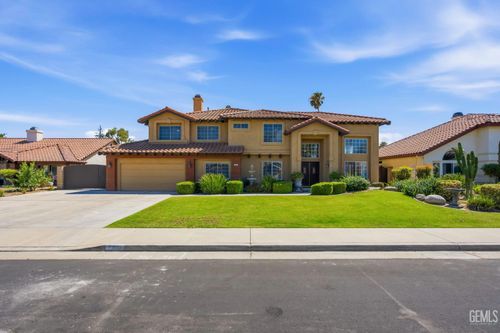 7309 Calle Los Batiquitos, Bakersfield, CA, 93309-4296 | Card Image