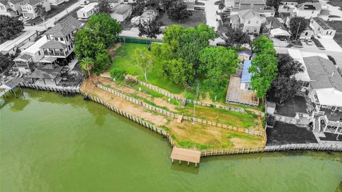 3014 Bay Oaks Harbor Drive, Baytown, TX, 77523 | Card Image