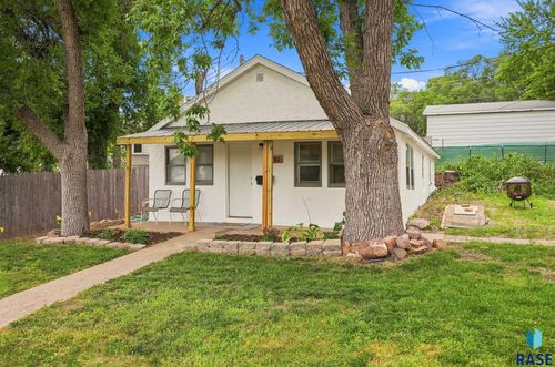 1502 E 12th St Street, Sioux Falls, SD, 57103 | Card Image