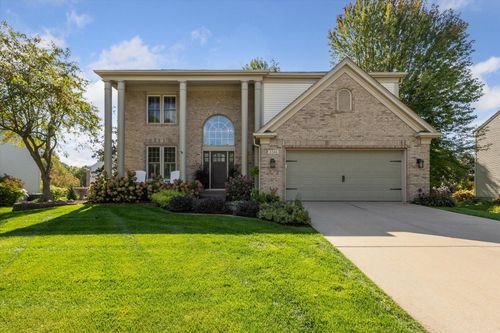 4546 Forest Meadows Dr Se, Grand Rapids, MI, 49546-7907 | Card Image