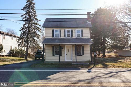 6481 Chambers Hill Rd, HARRISBURG, PA, 17111-3319 | Card Image