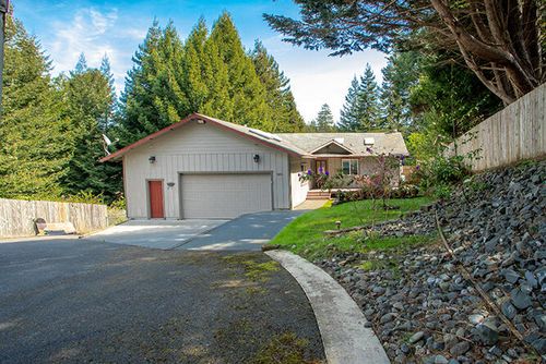 5993 Beechwood Dr, Eureka, CA, 95503-8301 | Card Image