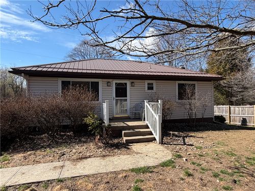 1051 S Lake Rd, Mercer, PA, 16137-2205 | Card Image