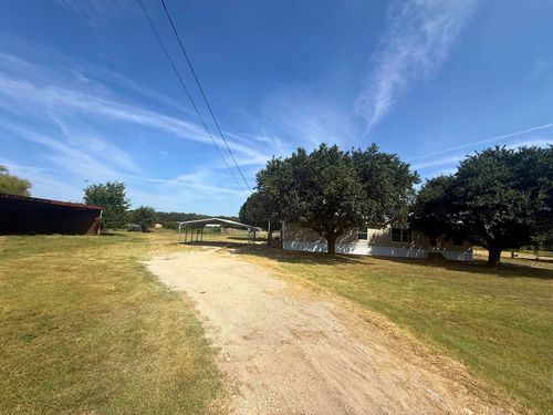 373 Wildbird Ln, Axtell, TX, 76624-1215 | Card Image