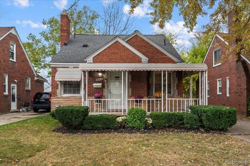 20920 Redmond Ave, Eastpointe, MI, 48021-2979 | Card Image