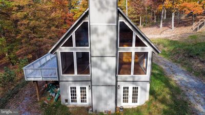 679 E Hamilton Estate Drive, House other with 3 bedrooms, 3 bathrooms and null parking in ROMNEY WV | Image 1