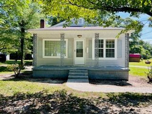 404 N Forbes St, La Grange, NC, 28551-1410 | Card Image