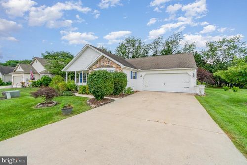 38 Lantern Ln, SHIPPENSBURG, PA, 17257-8769 | Card Image